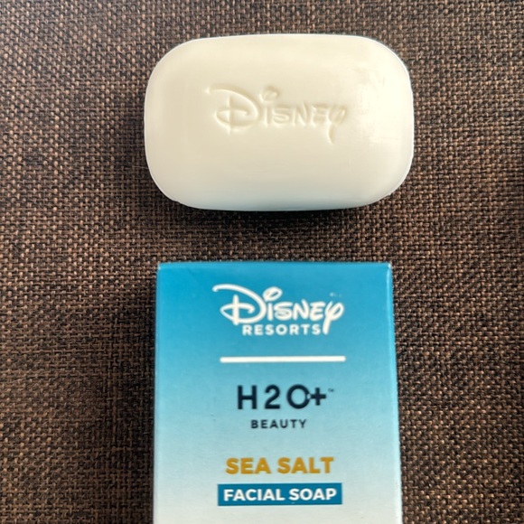 Three Disney H20+ Beauty travel size items, cotton balls & pointed q-tips~UNUSED - Picture 2 of 5